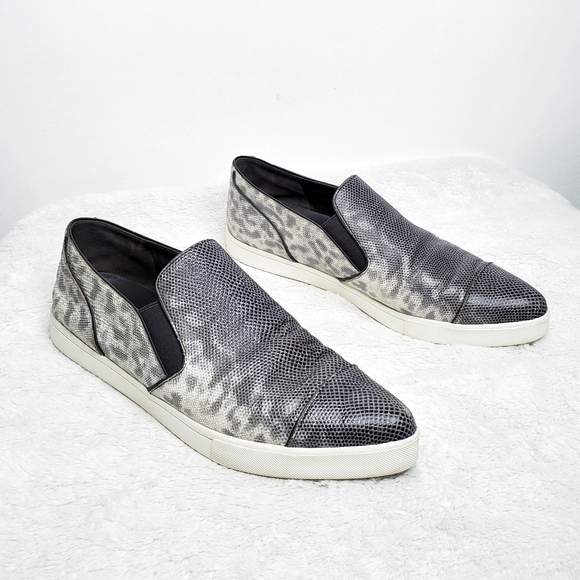 Vince Paeyre Embossed Pointed Cap Toe Slip-On Sneakers - Picture 10 of 11
